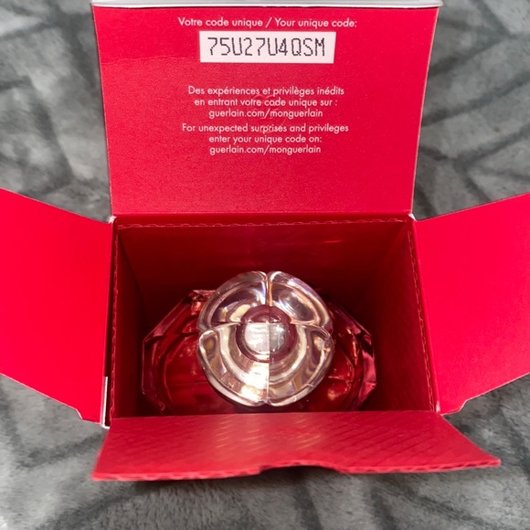 Perfume - Picture 2 of 2